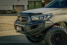 Load image into Gallery viewer, Diablo Bull Bar (No-Loop) | Premium Lightweight Toyota Hilux Bull Bar (N80)
